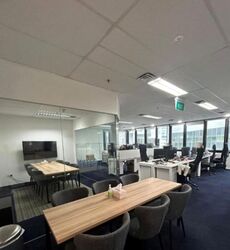 Hsbc Building (D1), Office #519319411